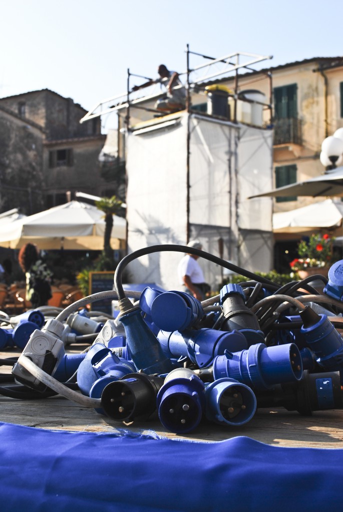 Preparativi in piazza Matteotti Notte Blu (foto C. Colnago)